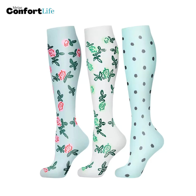 Kit 3 Pares de Meia Compressão 20-30 mmHg - Flores Verdes - COMPRE 2 LEVE 3 + Brinde